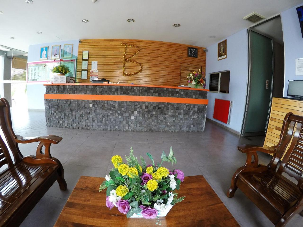 Hotel Bestari Kuala Lipis Exterior photo